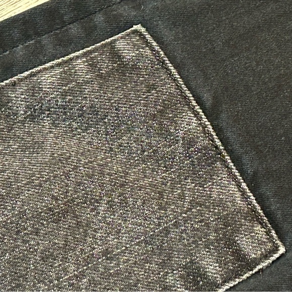 TRUE RELIGION Halle Mid rise super skinny black jeans with patches on thighs. - Picture 5 of 10